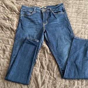 Levi’s 720 high rise jeans. Regular length